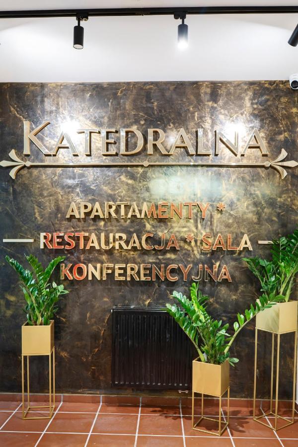Katedralna Apart'S Legnica Eksteriør billede